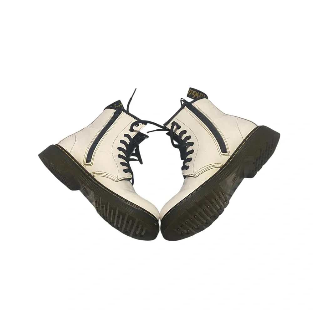 Dr. Martens 1460 J Black and white Boots